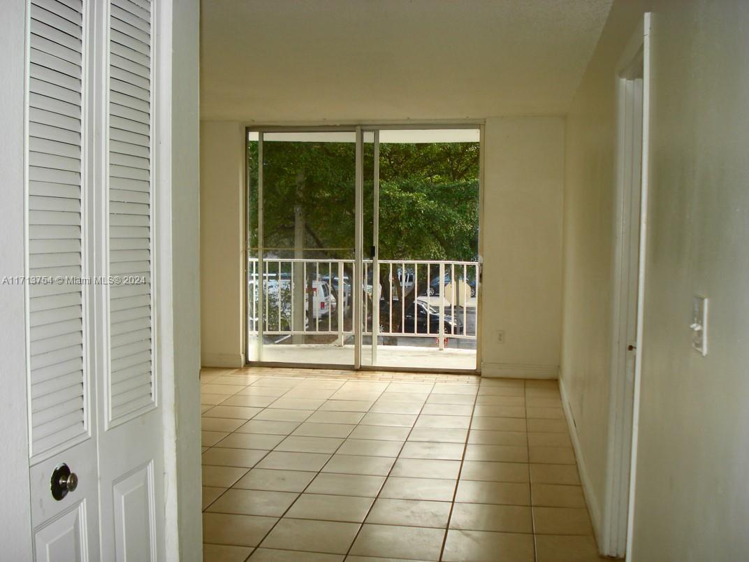 Foto principal - 1 bedroom in North Miami FL 33169