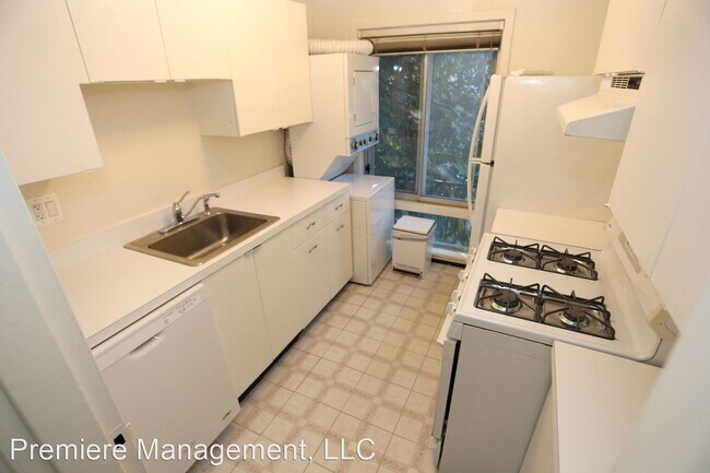 Building Photo - 2 br, 1 bath House - 801 3rd Street SW
