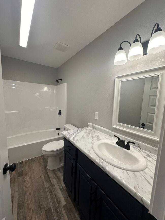 Building Photo - 3 Bed 2 Bath New Construction Brick Home