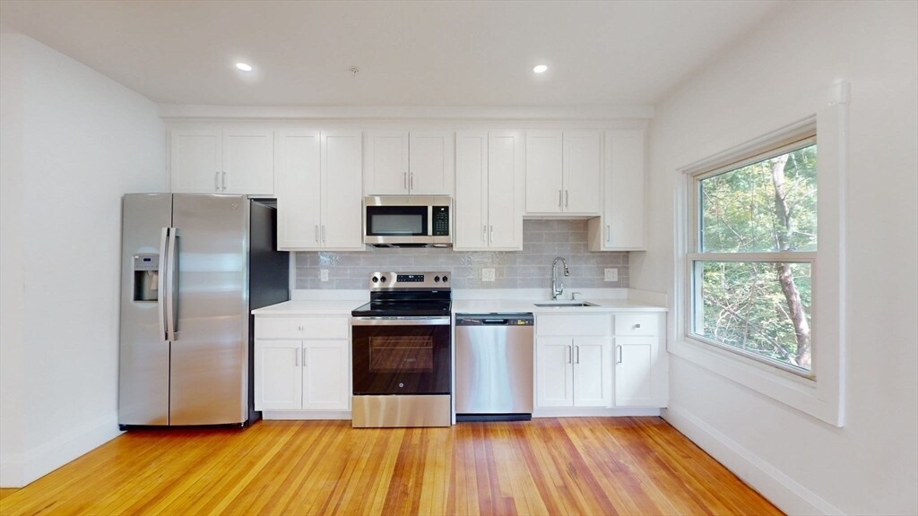 Foto principal - 21 Regent Cir