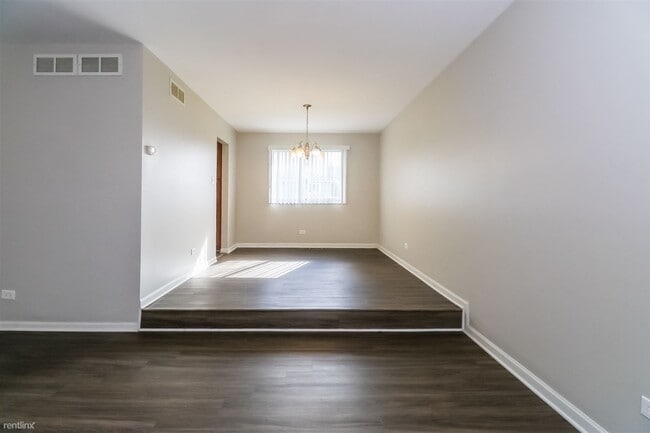 Building Photo - 4 br, 2.5 bath House - 6159 White Birch Ln