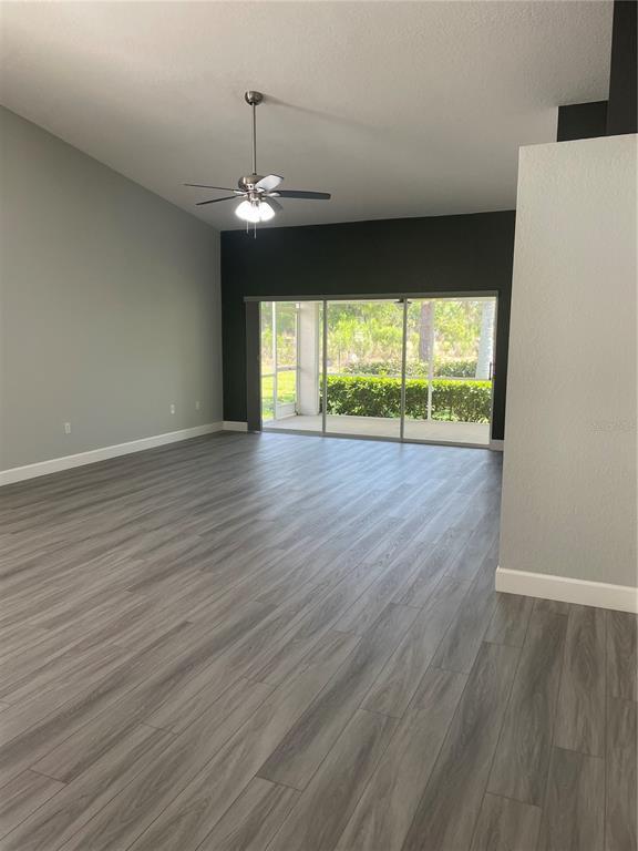 Foto del edificio - 7132 Melrose Pl