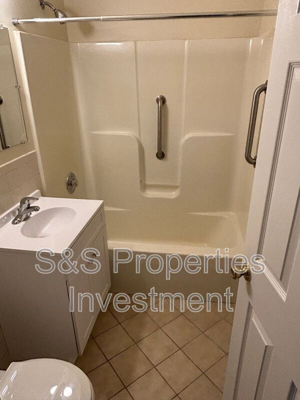 262 King St Unit 314, Pottstown, PA 19464 Condo for Rent in Pottstown