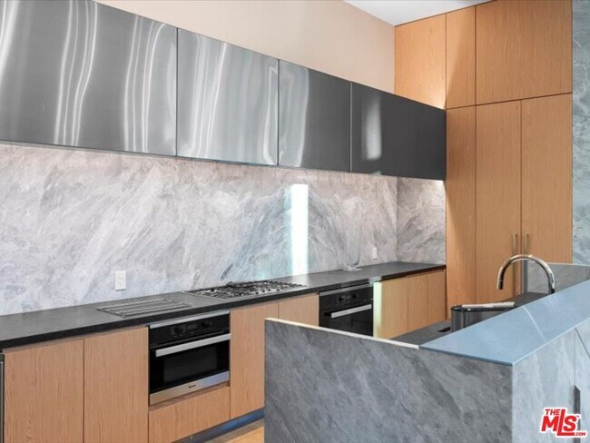 Foto del edificio - 877 Francisco St