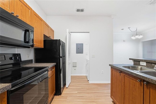 Building Photo - 2249 Portofino Pl