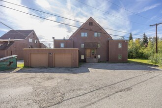 Building Photo - 709 Oconnor Rd