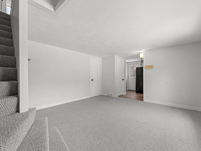 Foto del edificio - 28 Crestview Dr