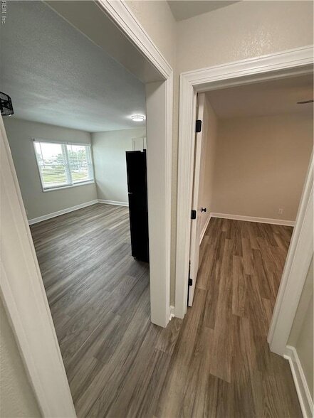 Foto del edificio - 9654 Selby Pl