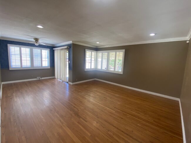 Building Photo - 1427 Boyden Ave