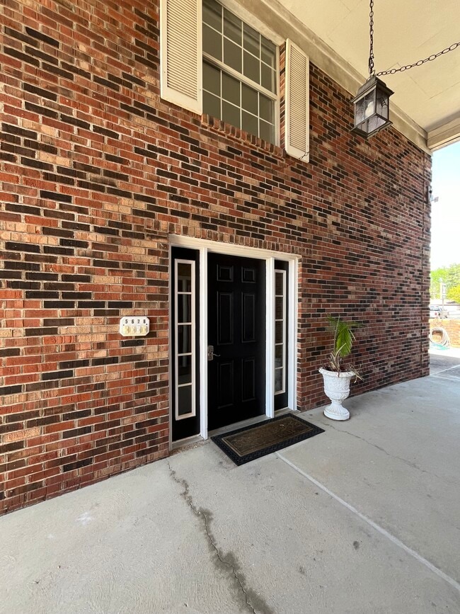 Locked entry - 8612 W Main St