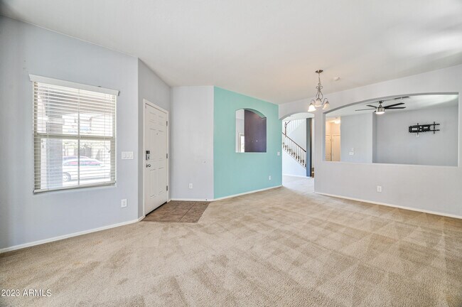 Foto del edificio - 9406 S 33rd Dr