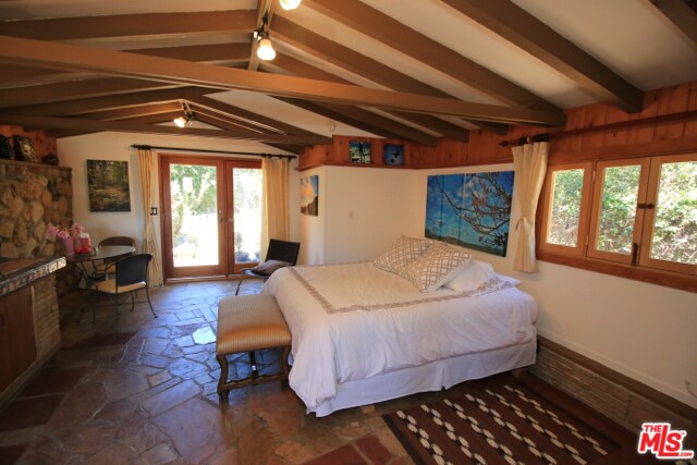 Foto del edificio - 2033 Corral Canyon Rd