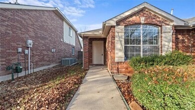 Building Photo - 9204 Warren Dr