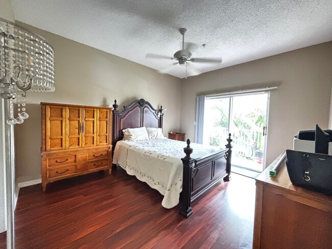Building Photo - 105 Lighthouse Cir