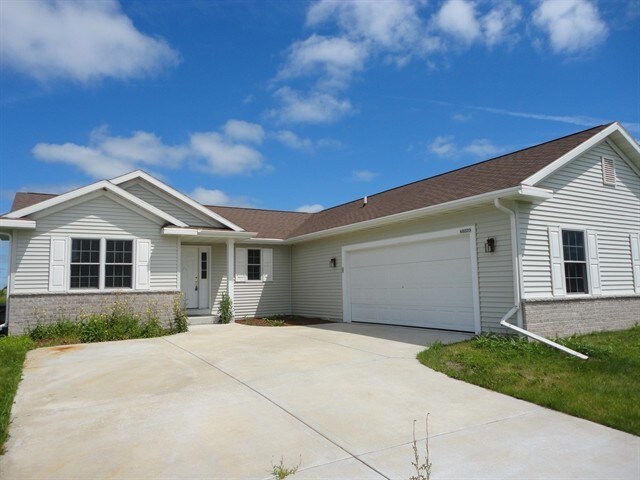 Foto principal - N8020 Woodland Ct