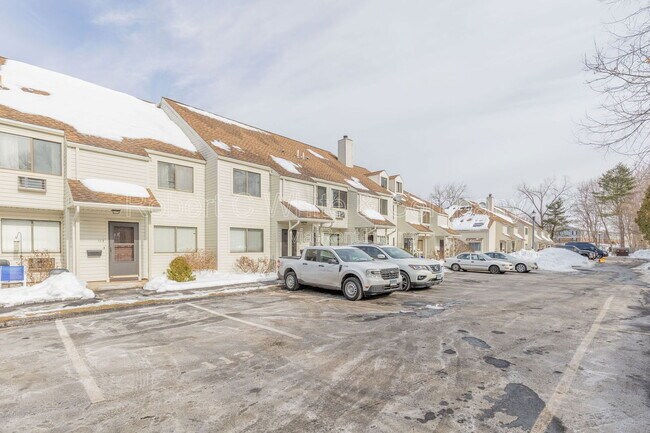 Building Photo - 85 N Main St