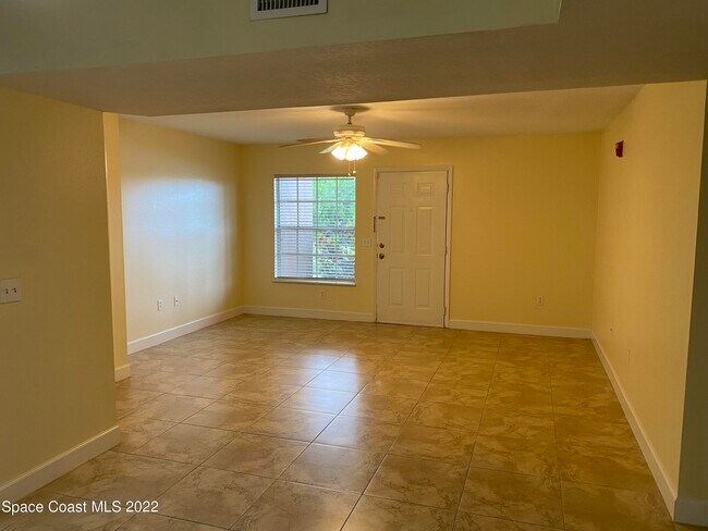 Foto del edificio - 1790 Rocky Wood Cir