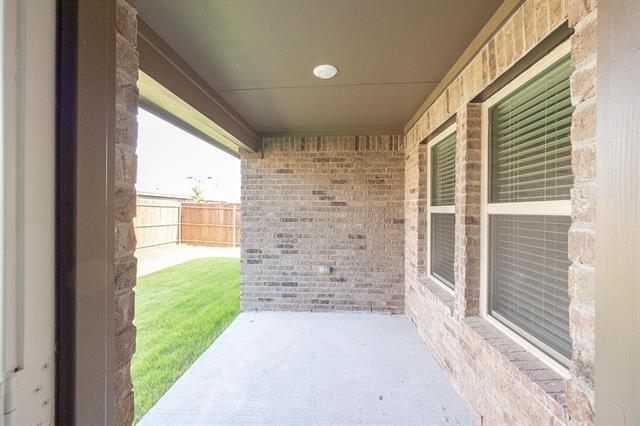 Building Photo - 210 HappyWell Ln