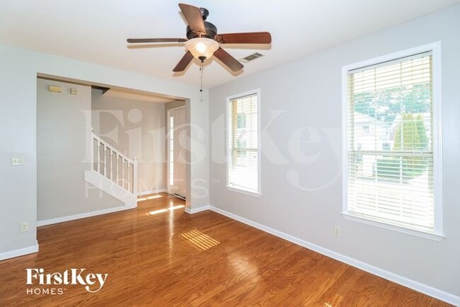 Building Photo - 4568 Park Ridge Pkwy