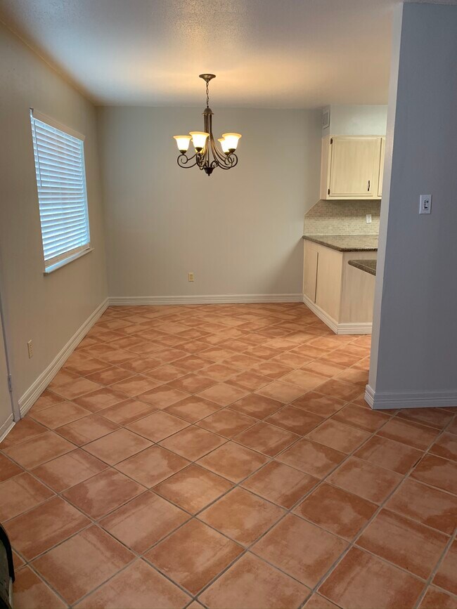 Building Photo - 8515 Glen Meadow Ln