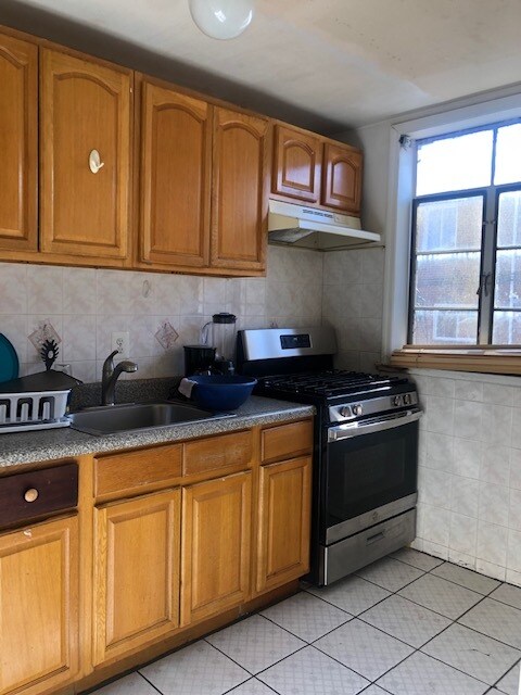 Building Photo - 1108 Elbridge St