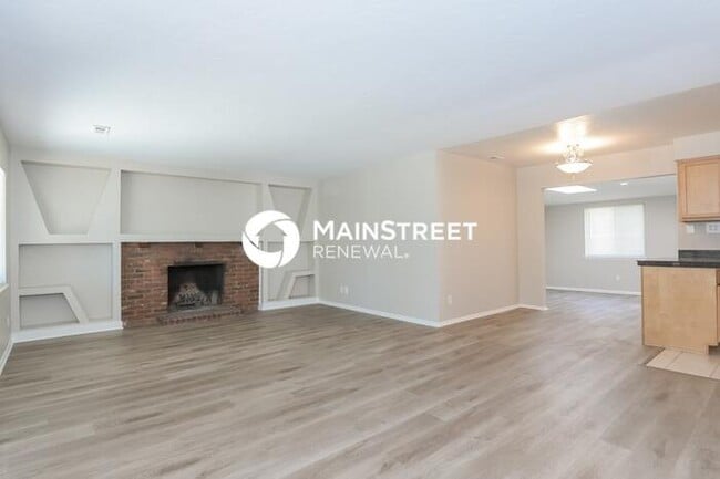 Building Photo - 3 Bedroom Pet-Friendly Home in DENVER, CO ...