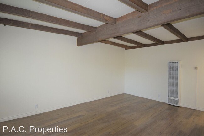 Foto del edificio - 1 br, 1 bath Apartment - 6125 Whitsett Ave...