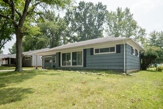 Building Photo - 9251 Newkirk Dr