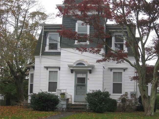 Building Photo - 36 Pleasant St