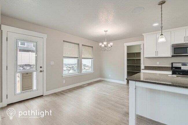 Building Photo - 4461 Breezy Meadow Dr