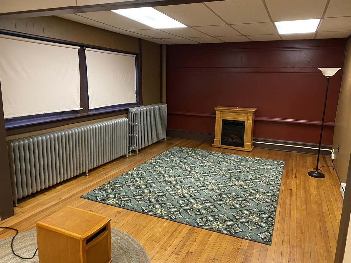 22 N 7th St Unit 1, Akron, PA 17501 Room for Rent in Akron, PA