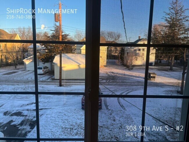 Foto del edificio - 308 9th Ave S