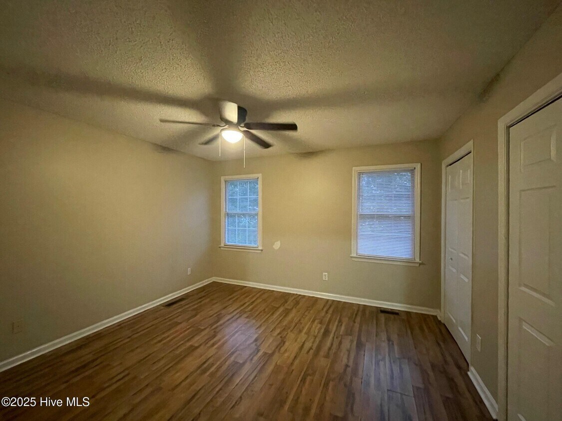 Foto principal - 3816 Sterling Pointe Dr
