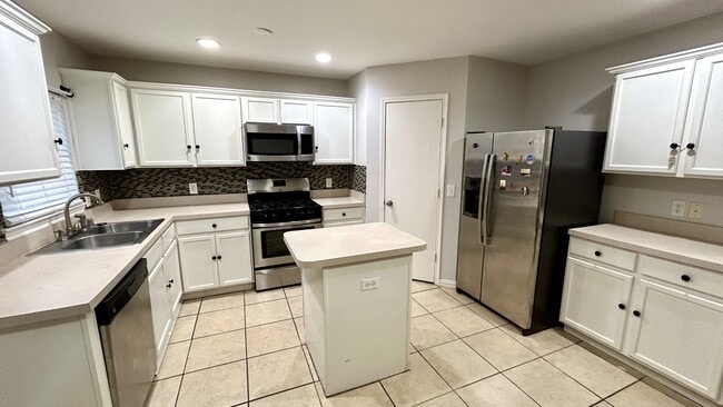 Foto del edificio - 111 Quail Run Dr