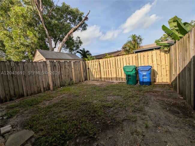 Foto del edificio - 7502 NW 33rd St