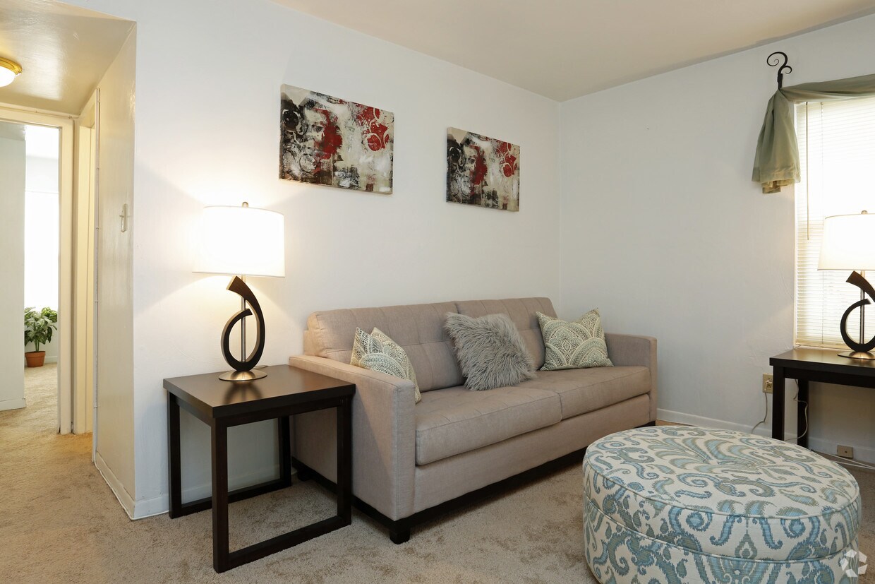 Mayfair Apartments Virginia Beach Va Living Room Mayfair Apartments