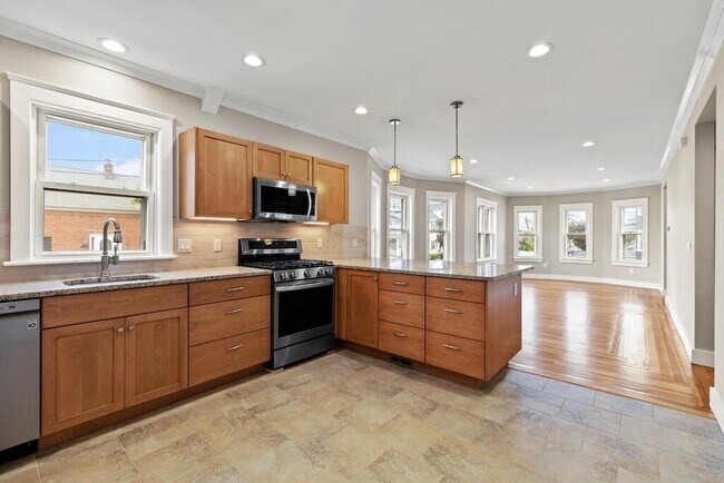 Foto del edificio - 338 Pleasant St