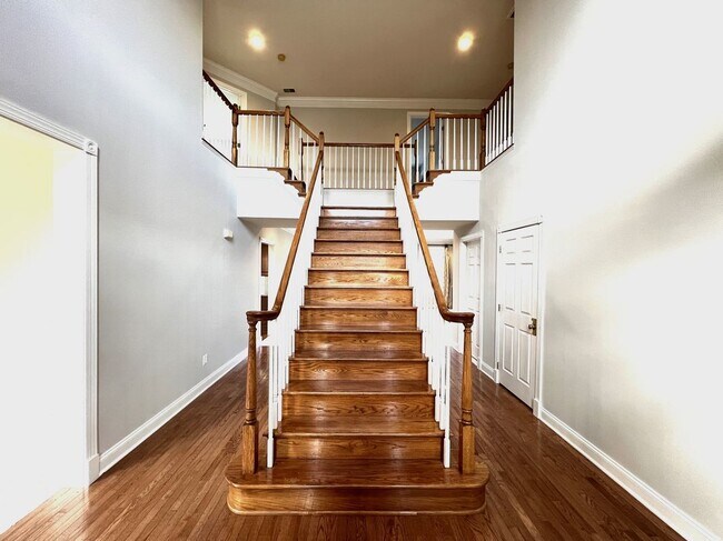 Foto del edificio - 5920 Interlachen Ct