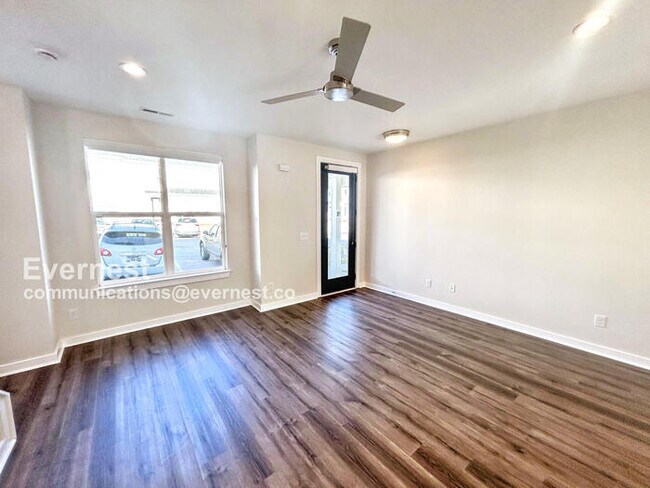 Foto del edificio - 208 Jeffries Wy