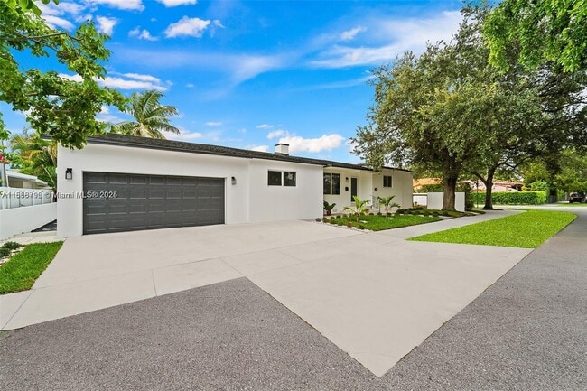 Foto del edificio - 555 SW 51st Ave