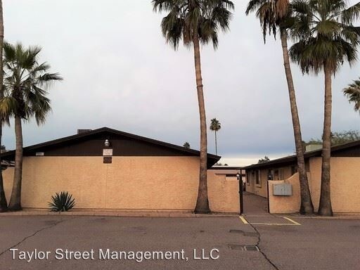 Primary Photo - 18220-18241 N 41st St