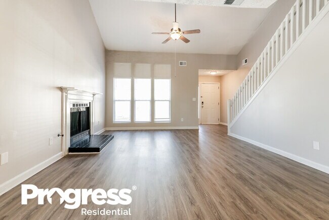 Building Photo - 5029 Donnell Way