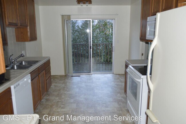 Foto del edificio - 3 br, 2 bath House - 1544 Hillside Ct.