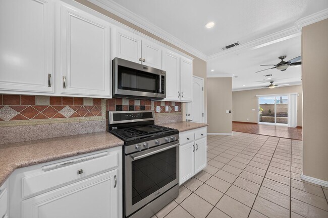 Foto del edificio - 1223 Heritage Way