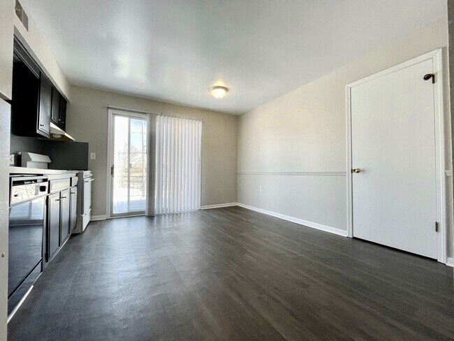 Foto del edificio - 4245 Oak Park Dr SE