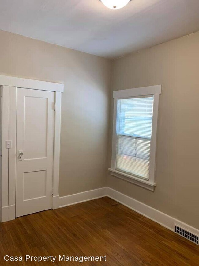 Building Photo - 2 br, 2 bath House - 2435 W street