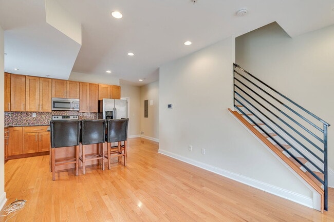 Photo - 917 S 18th St Apartment