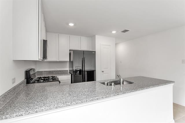 Foto del edificio - 9781 Skyhawk Ave