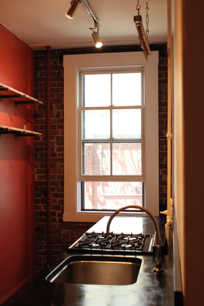Soapstone counters and gas stove - 48 State St
