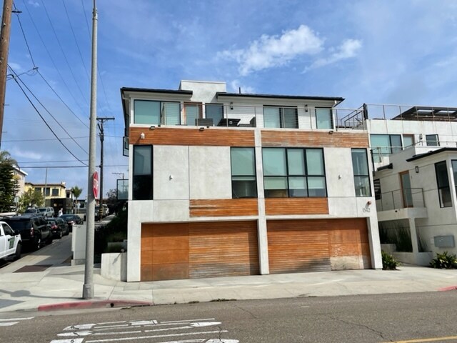 Foto del edificio - 1542 Manhattan Ave